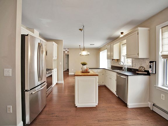 4th image of 65 American St