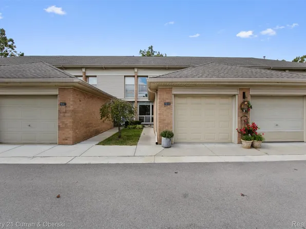 1049 Trevor Pl, Detroit, MI 48207