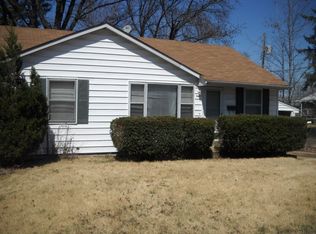 1 Elbring Dr, Saint Louis, MO 63135