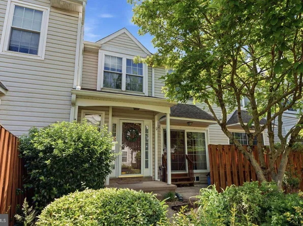 6705 Spruce Mill Dr, Yardley, PA 19067