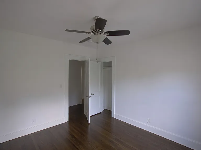 672 Cascade Ave SW — Photo 10