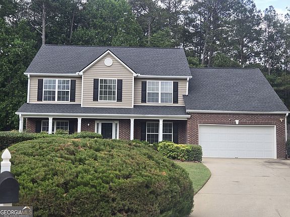 2nd image of 22 Windcrest Keep