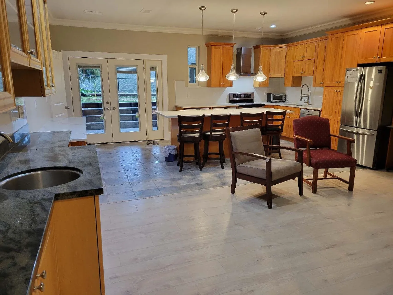 2 bed, 1000 sqft, $2,000 — Photo 1