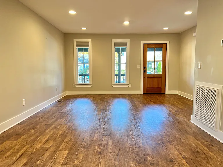 604 Rudolph Ave — Photo 3