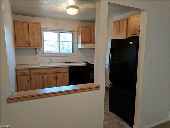2nd image of 24645 Clareshire Dr APT 201