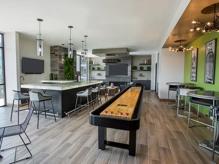 Union West — Photo 13