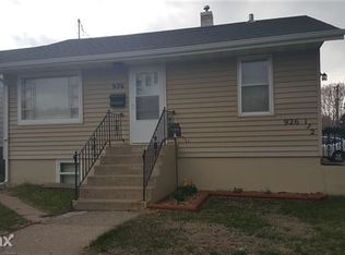 926 N 14th St, Bismarck, ND 58501