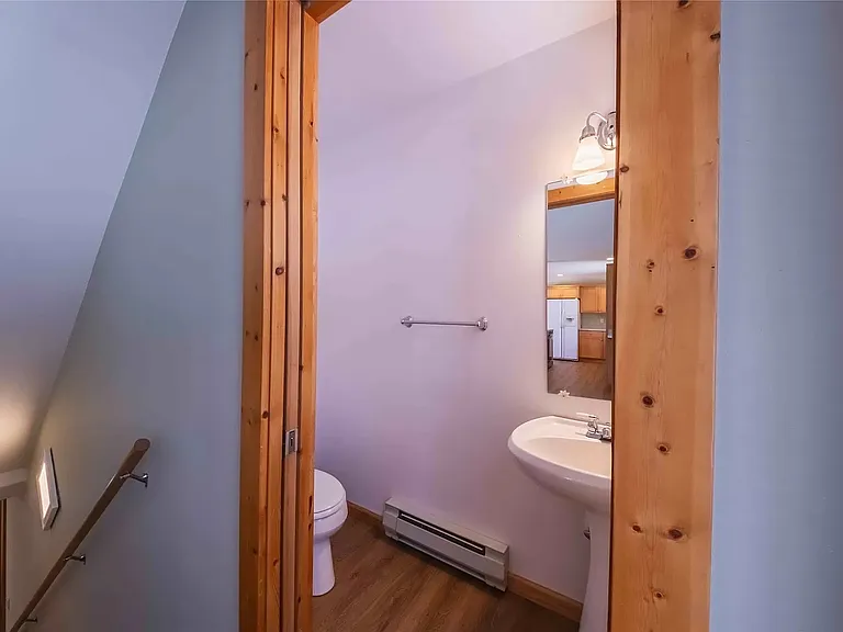 34087 Warren Ln — Photo 3