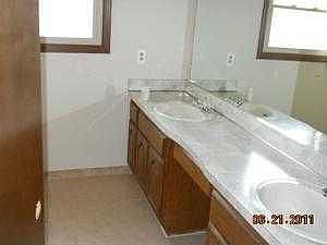 3rd image of 36879 Melbourne Dr