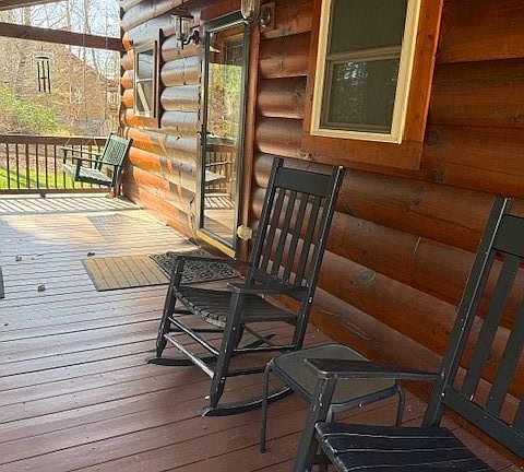 2nd image of 1986 Ridge Run Rd