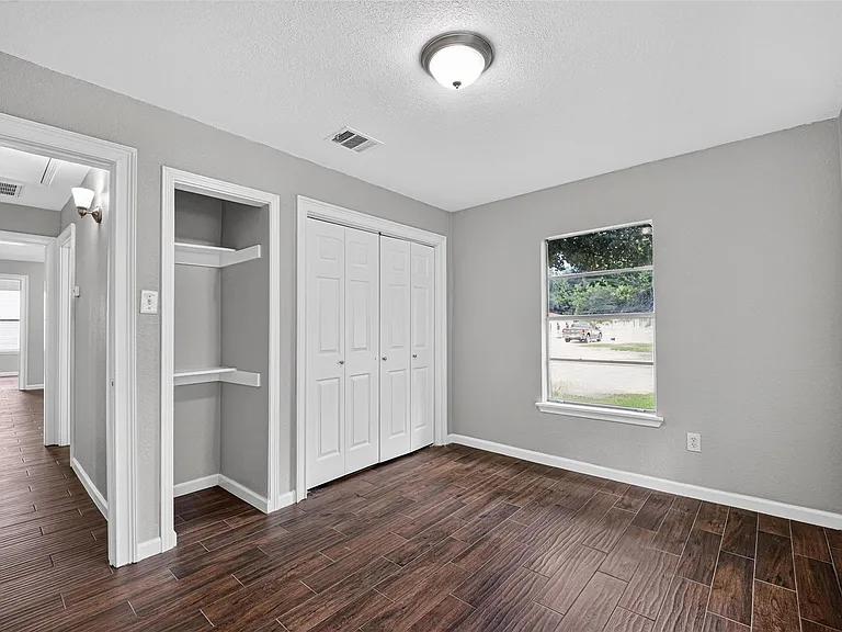 1112 Johnson St — Photo 30