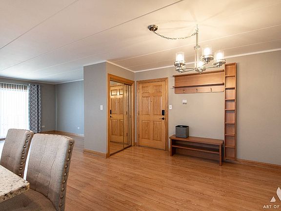 4th image of 7347 W 79th Pl APT 2D