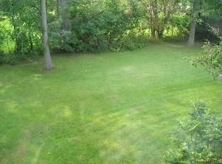 353 Harding Rd, Williamsville, NY 14221