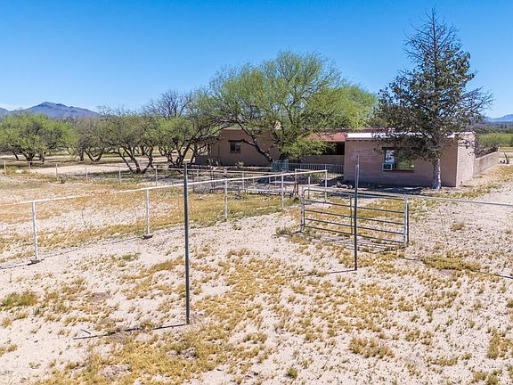 5th image of 2223 N Ocotillo Rd