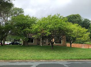 2255 James St, Eagan, MN 55122