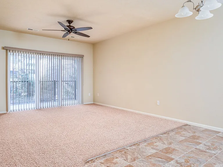 Highland Shores Apartments — Photo 15