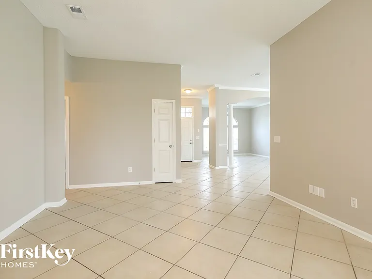 5372 Chestnut Lake Dr — Photo 5