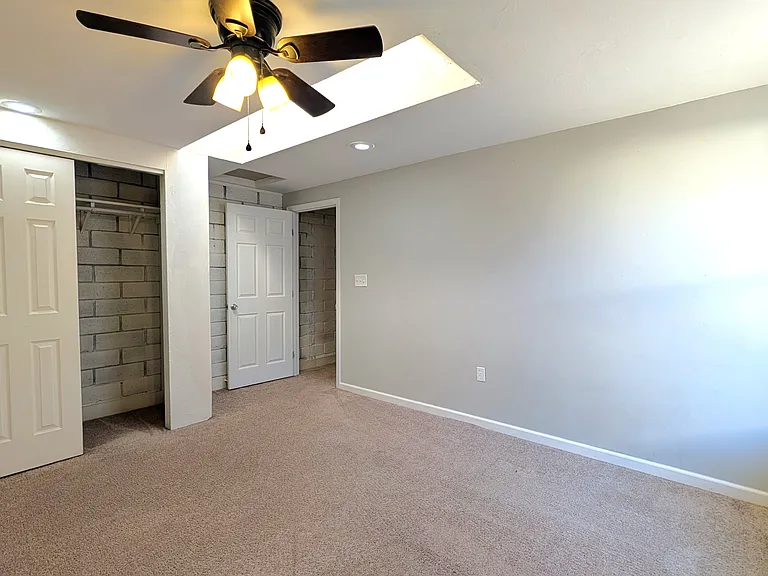 1514 N Elaine Way — Photo 33