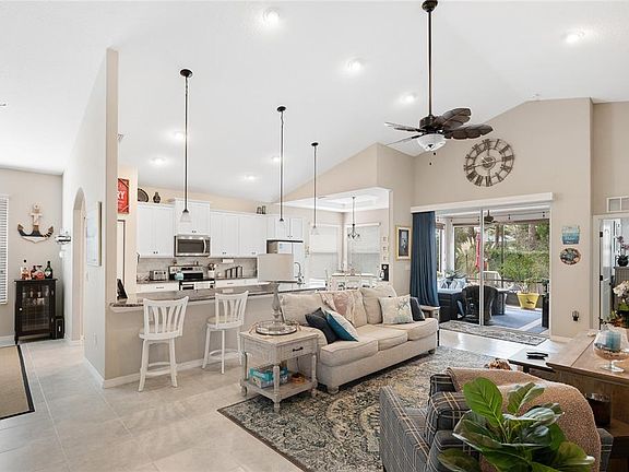 3rd image of 107 PARK PLACE CIRCLE