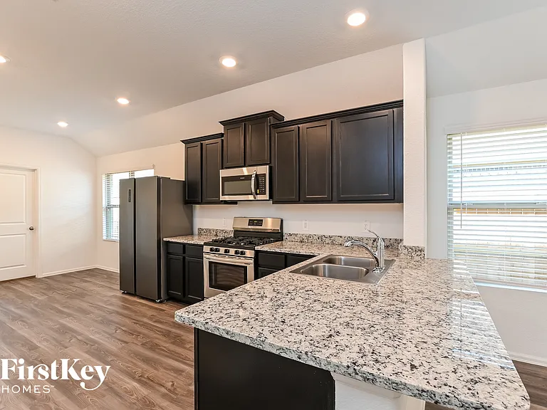 18446 Summit Ranch Dr — Photo 7