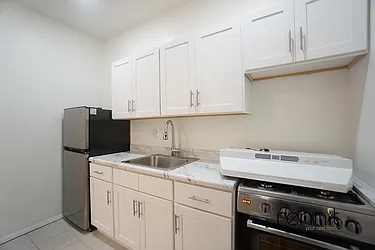 Rented by Rennit Inc.