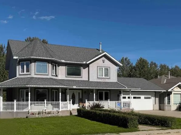 302 E 8th Ave, Fox Creek, AB T0H 1P0