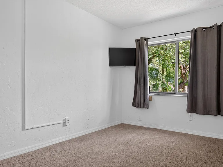 12361 Woodrose Ct #3 — Photo 32