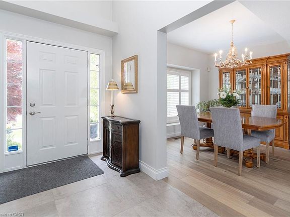 5th image of 4021 Mountain St