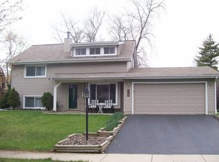 109 Davis Ct, Bolingbrook, IL 60440