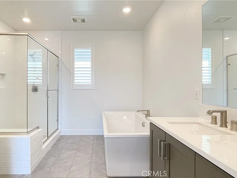 202 Zawn — Photo 17