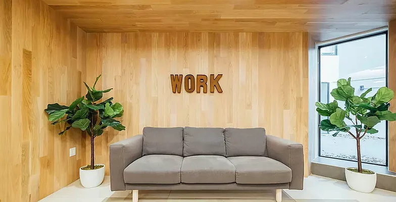 Rented by Artur Gutman, LREB | media 16