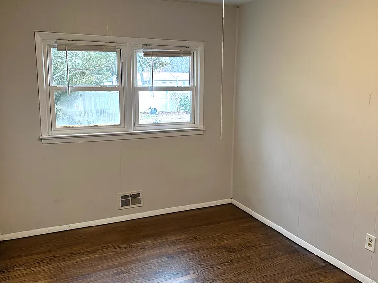 700 Surf Ave — Photo 17