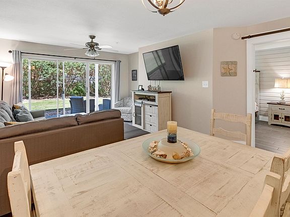 5th image of 2076 Scenic Gulf Dr Unit 1011