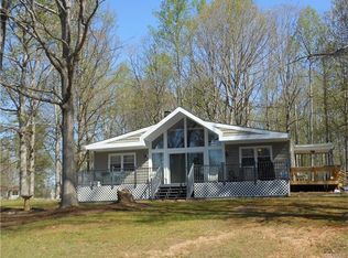 810 Laverne Dr, Ruther Glen, VA 22546