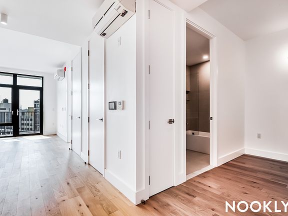 5th image of 38-38 32nd St #852