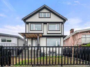 6751 Knight St, Vancouver, BC V5P 2W4