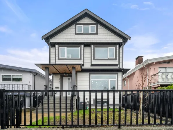 6751 Knight St, Vancouver, BC V5P 2W4