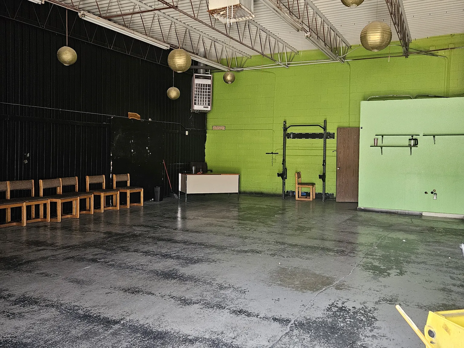 Hadley Warehouses - 1734 W Hadley Ave, Suite C — Photo 3