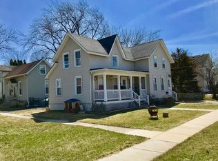 406A Park Ave, Sycamore, IL 60178