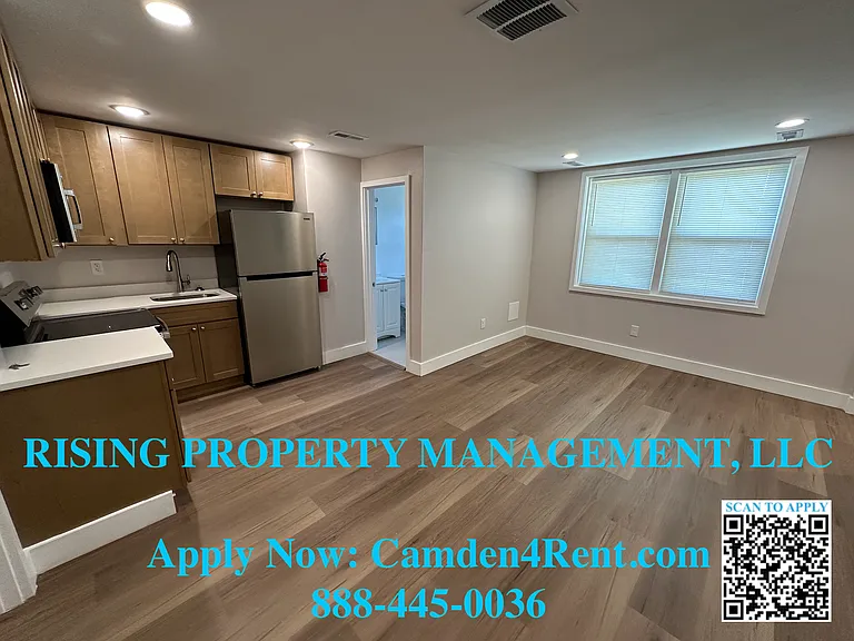 1566 Bradley Ave — Photo 14