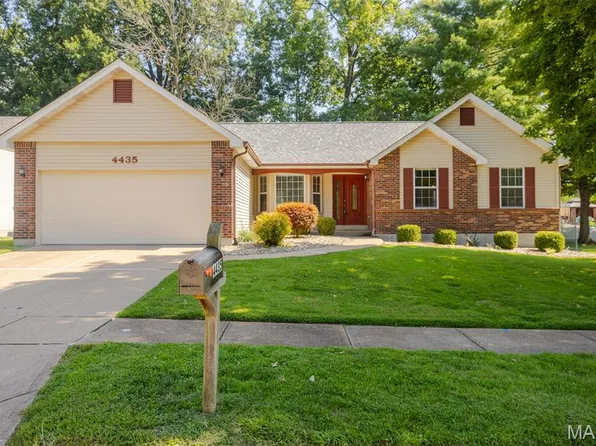 4435 Berkshire Estates Dr, Saint Louis, MO 63129