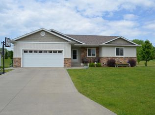 1709 S 2nd St, Oskaloosa, IA 52577