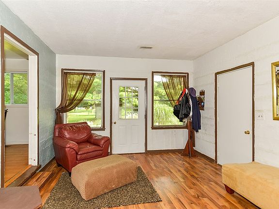 4th image of 10343 Carrollton Ave