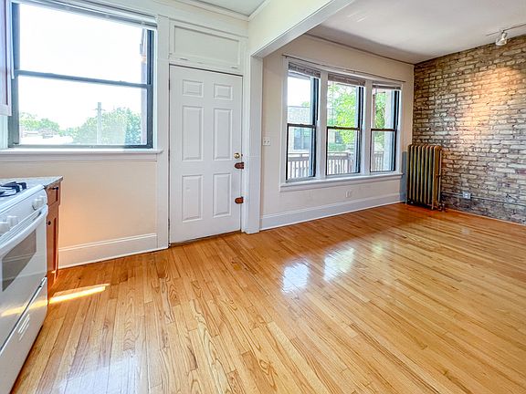 3rd image of 1257 W Loyola Ave #3