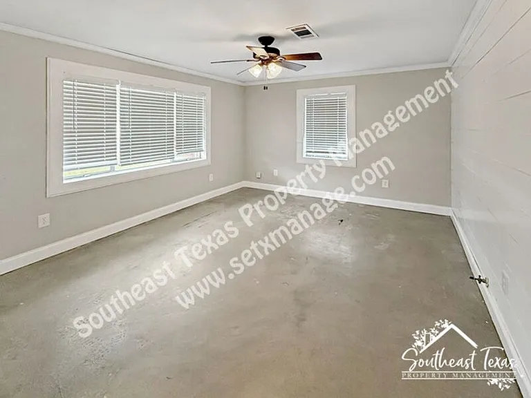 428 S 37th St — Photo 2