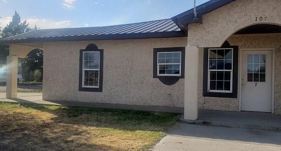 2nd image of 107 South Dr