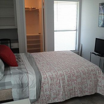 Main Bedroom with Queen Bed