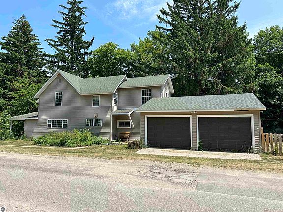 4th image of 7163 Traverse Ave