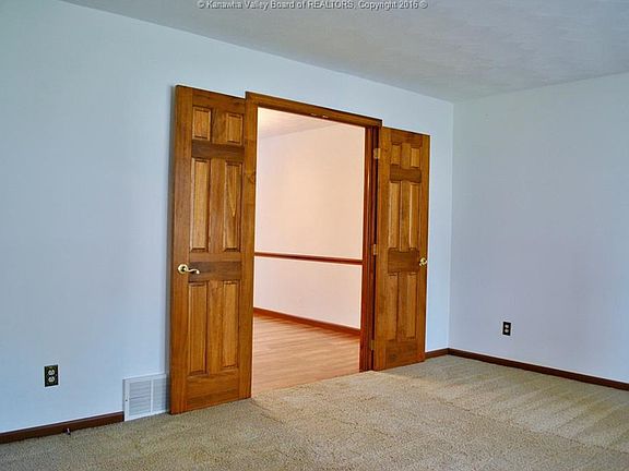 5th image of 3513 Wellington Dr