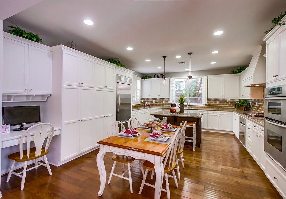 2nd image of 15739 Concord Ridge Ter